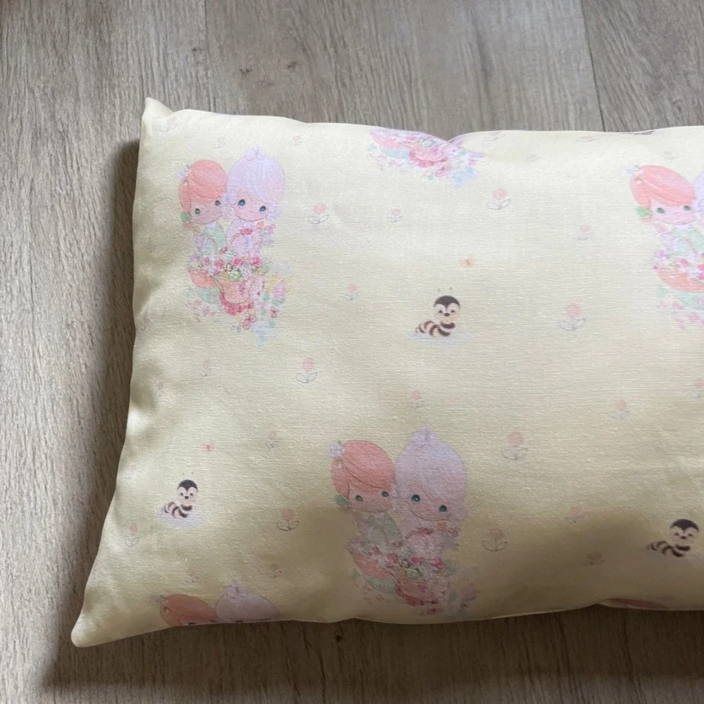 Precious Moments Doll Bees Nursery Throw‎ Pillows Set 2 Yellow Baby Girl Cottage